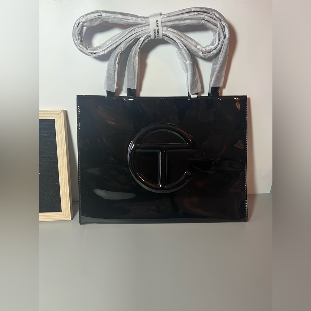 Medium black patent leather Telfar - Picture 13 of 15